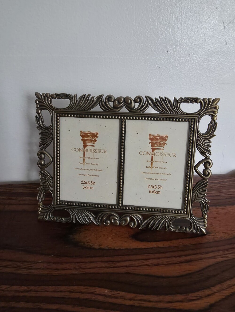 Vintage-style Connoisseur photo frame decorative bronze-tone Metal